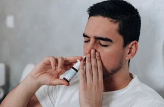 Rhinocort Vs Flonase: Comparing Nasal Sprays